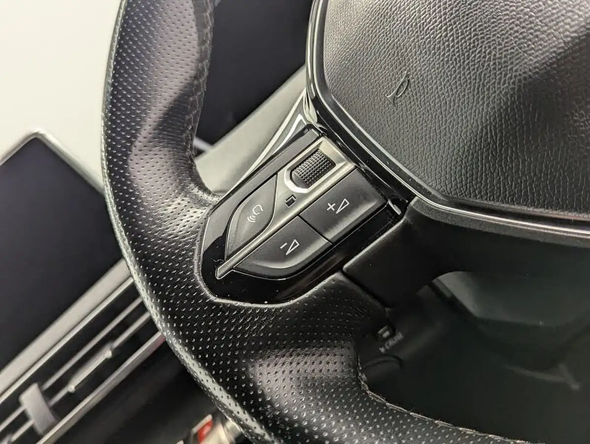2017-peugeot-3008-suv-12-puretech-gt-line-suv-big-27