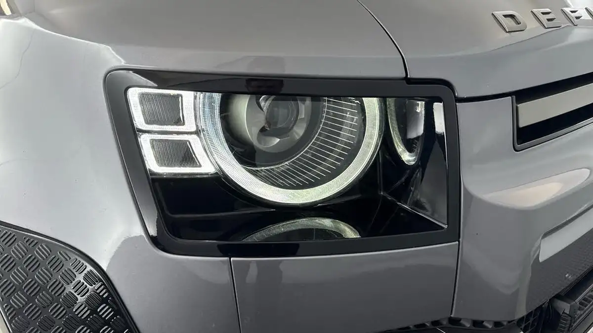 2021-land-rover-90-defender-30-d250-x-dynamic-se-big-24