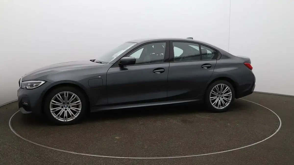 2020-bmw-3-series-20-330e-m-sport-saloon-4d-big-65