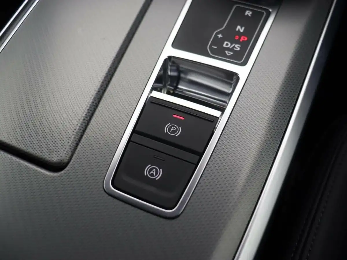 2022-audi-a6-saloon-20-40-tfsi-sport-big-47
