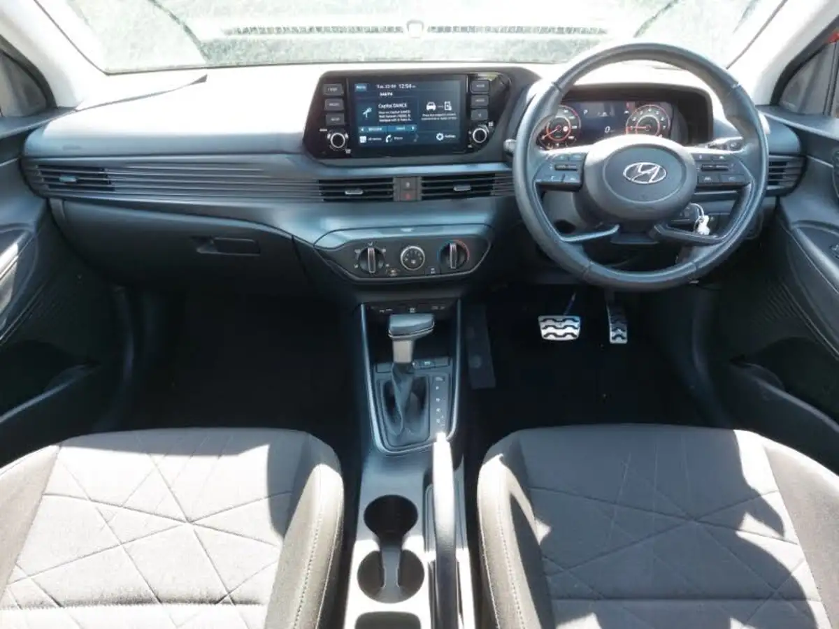2023-hyundai-bayon-10-t-gdi-se-connect-dct-big-2