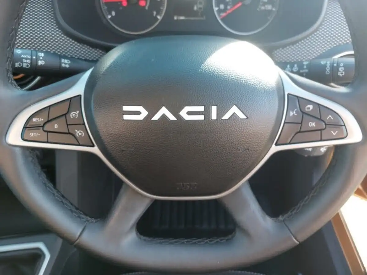 2023-dacia-sandero-stepway-10-tce-expression-90bhp-big-15