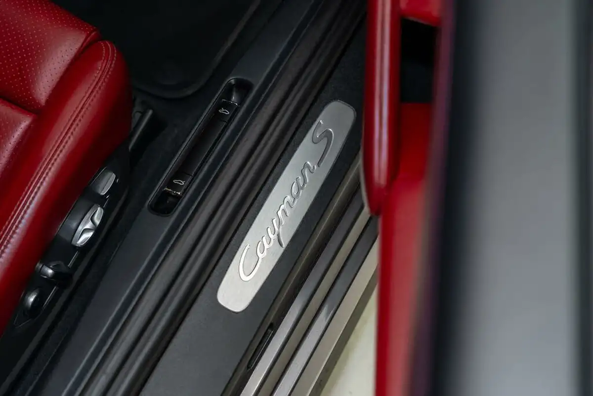 2020-porsche-cayman-718-25-cayman-s-pdk-big-34