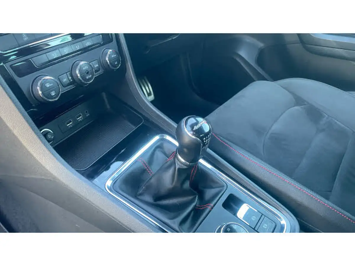 2018-seat-ateca-20tdi-fr-150ps-1968cc-big-12