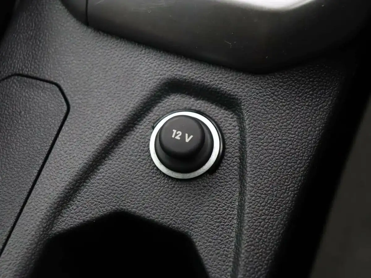2022-volkswagen-polo-10-tsi-life-big-45