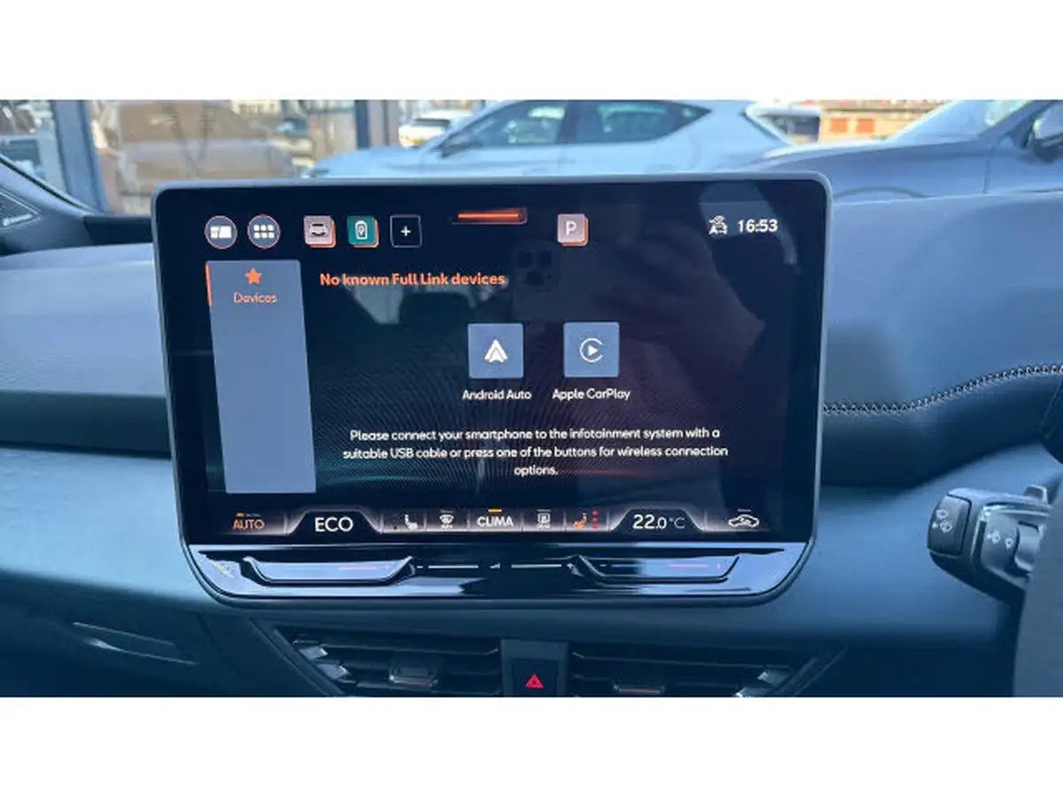 2025-cupra-born-e-vz-big-28