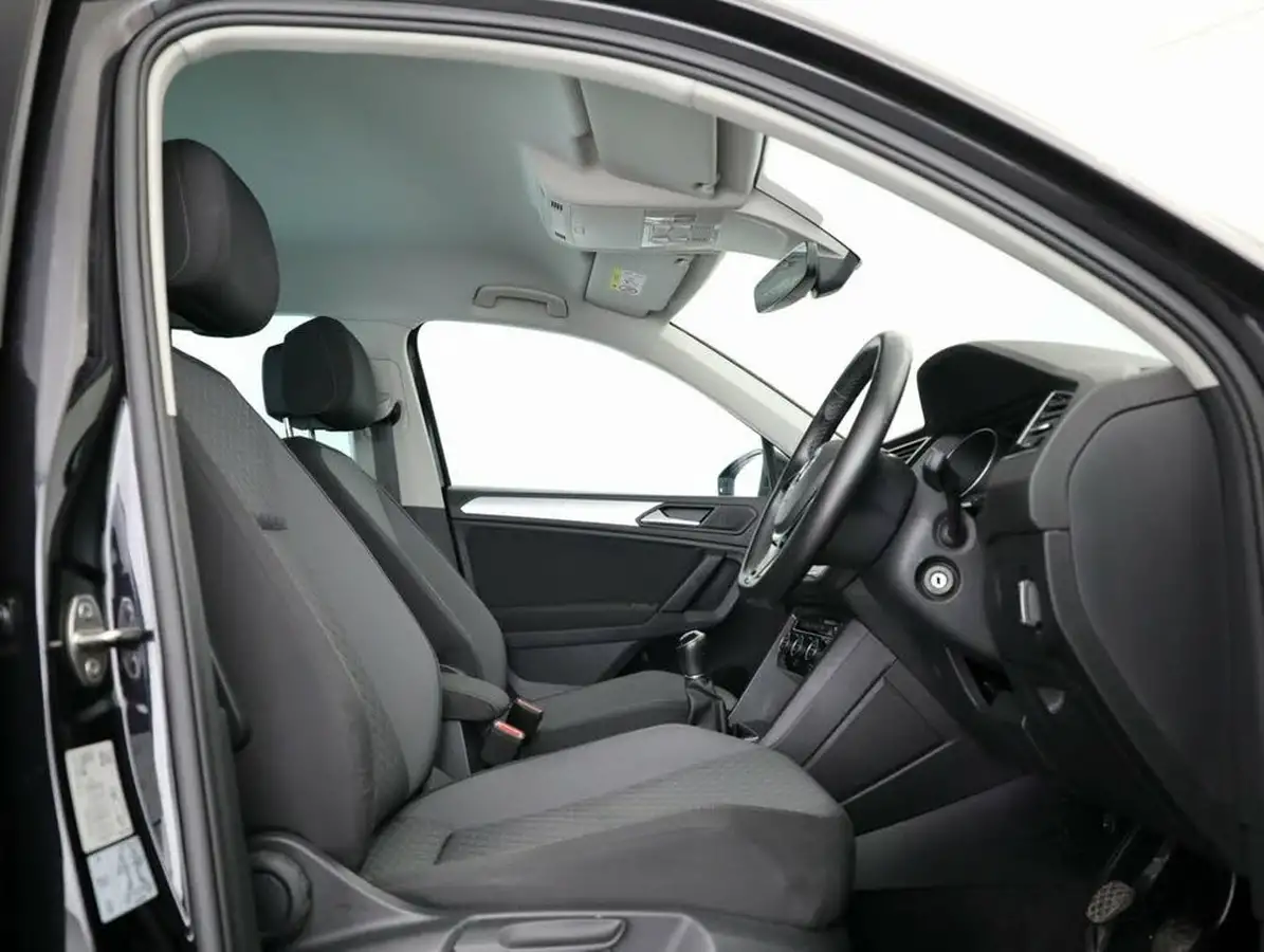 2018-volkswagen-tiguan-20tdi-se-150ps-4motion-ss-big-18