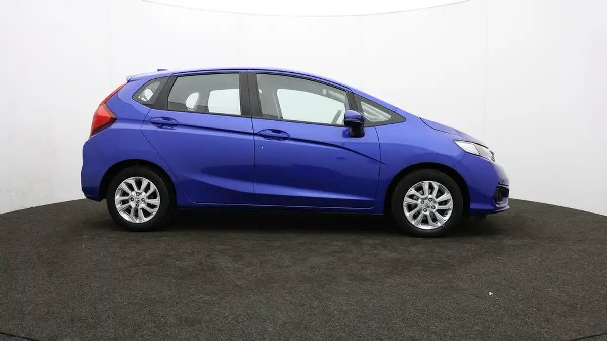 2020-honda-jazz-13-i-vtec-se-cvt-big-39