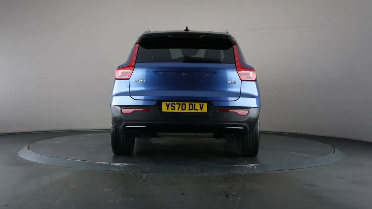 2020-volvo-xc40-20-b5-r-design-pro-big-30