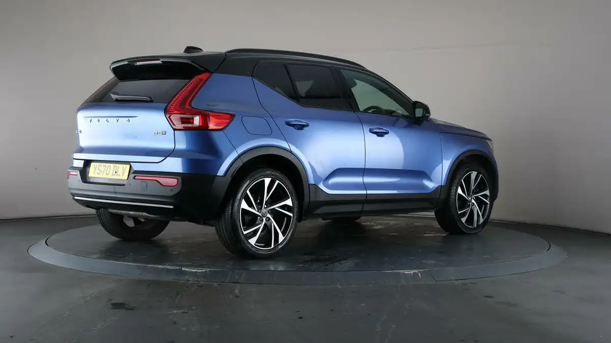 2020-volvo-xc40-20-b5-r-design-pro-big-6