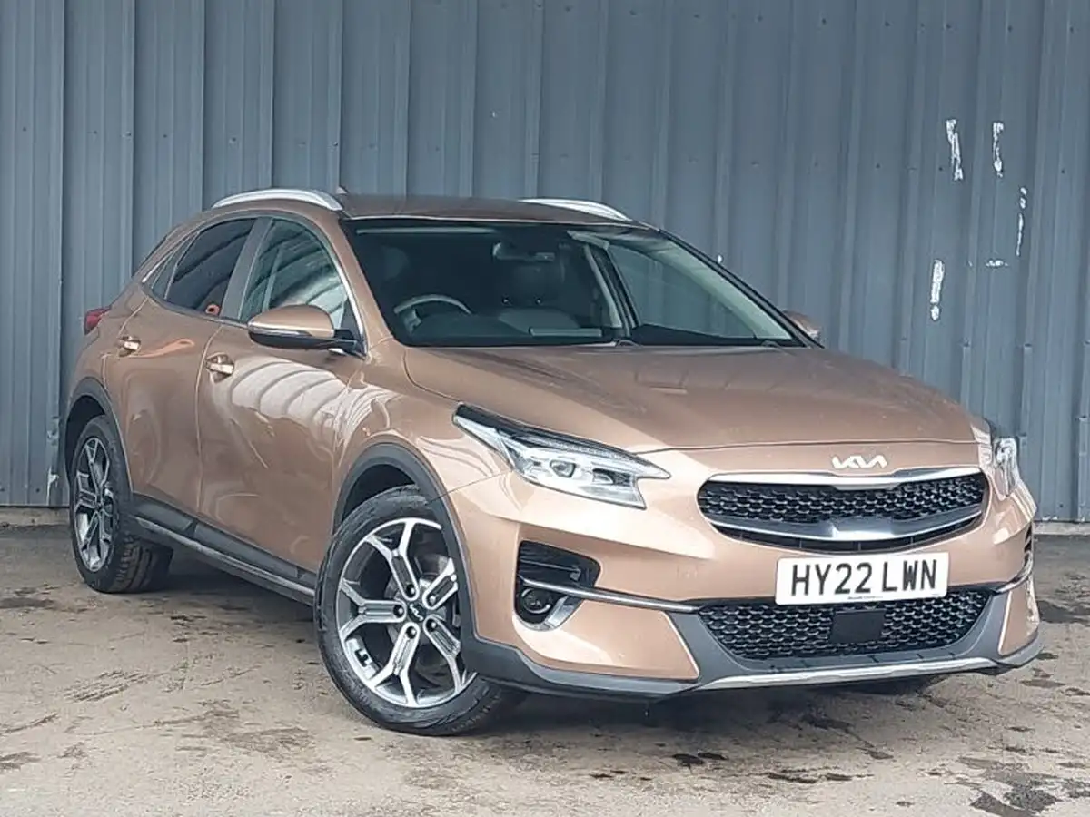 2022-kia-xceed-15-t-gdi-3-big-0