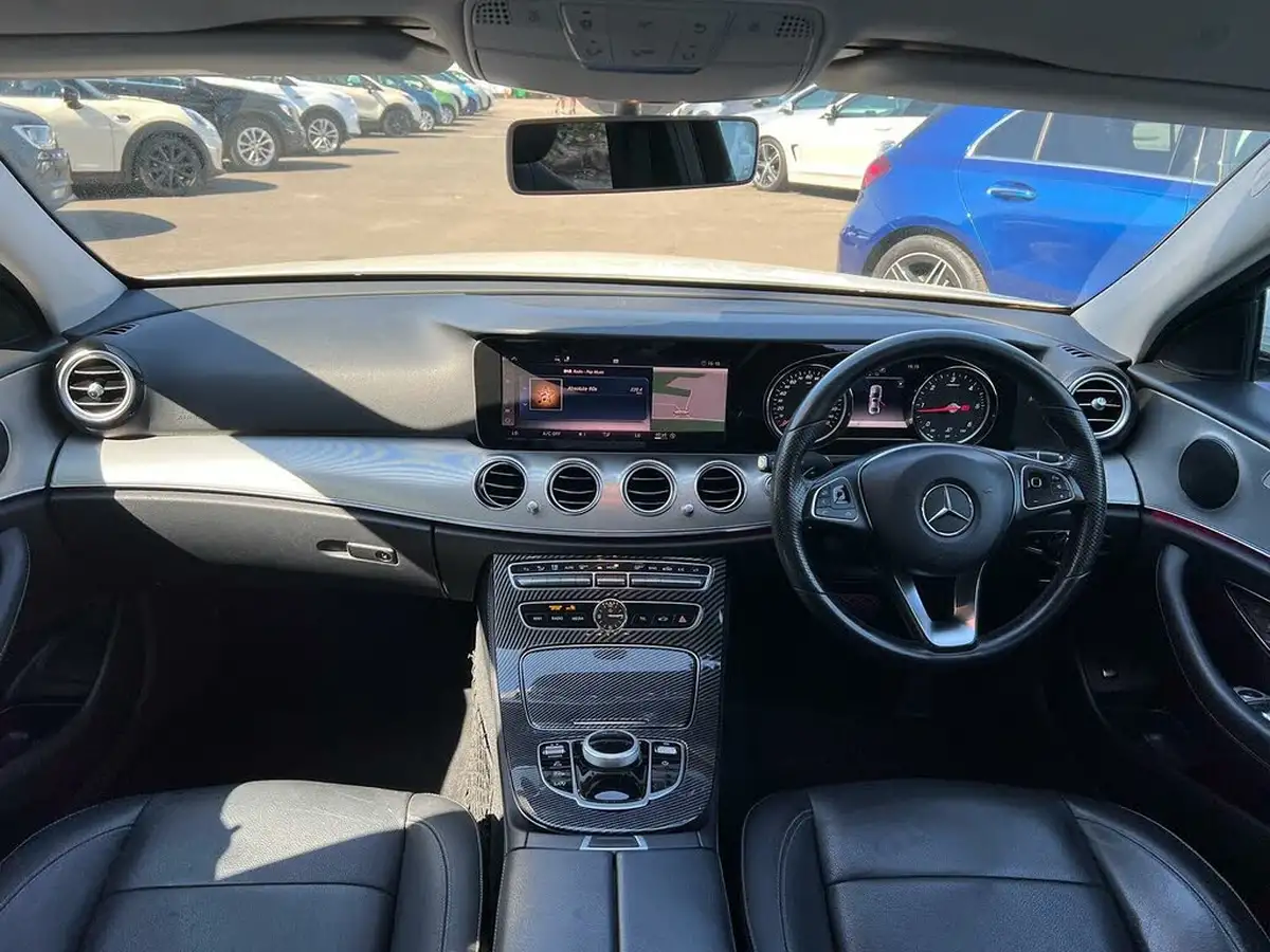 2018-mercedes-benz-e-class-20d-e220d-se-ss-saloon-4d-big-23
