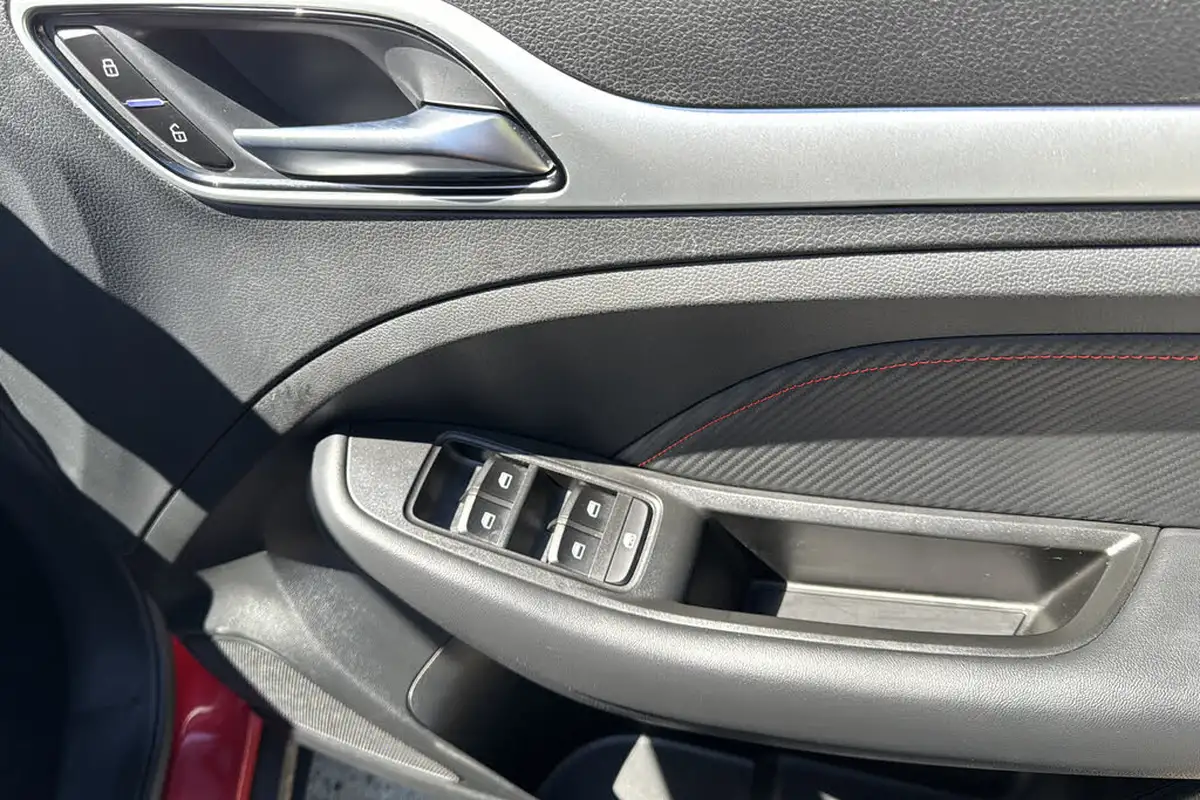 2023-mg-zs-suv-15-vti-tech-exclusive-big-34