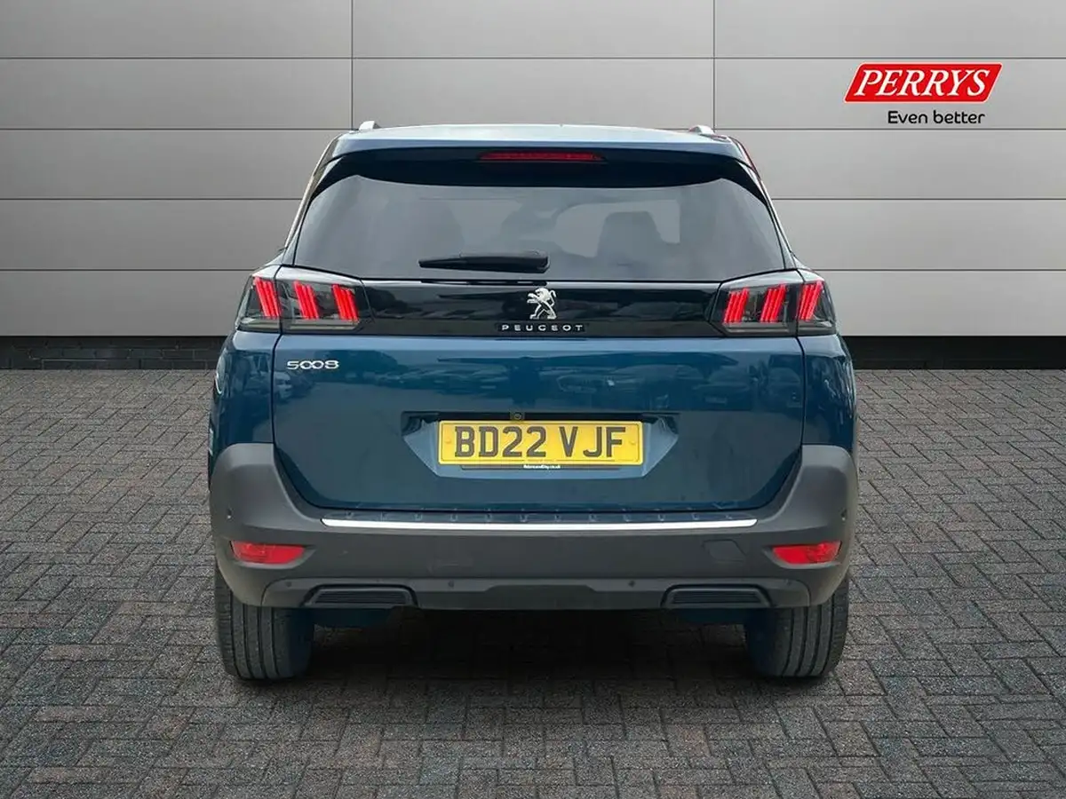 2022-peugeot-5008-suv-12-puretech-allure-eat8-big-4