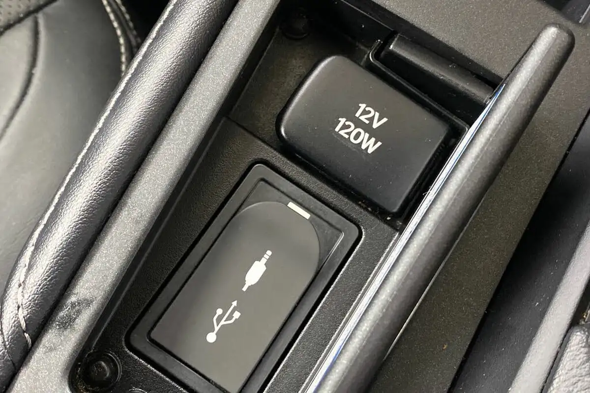 2018-lexus-ct-200h-18-f-sport-big-35