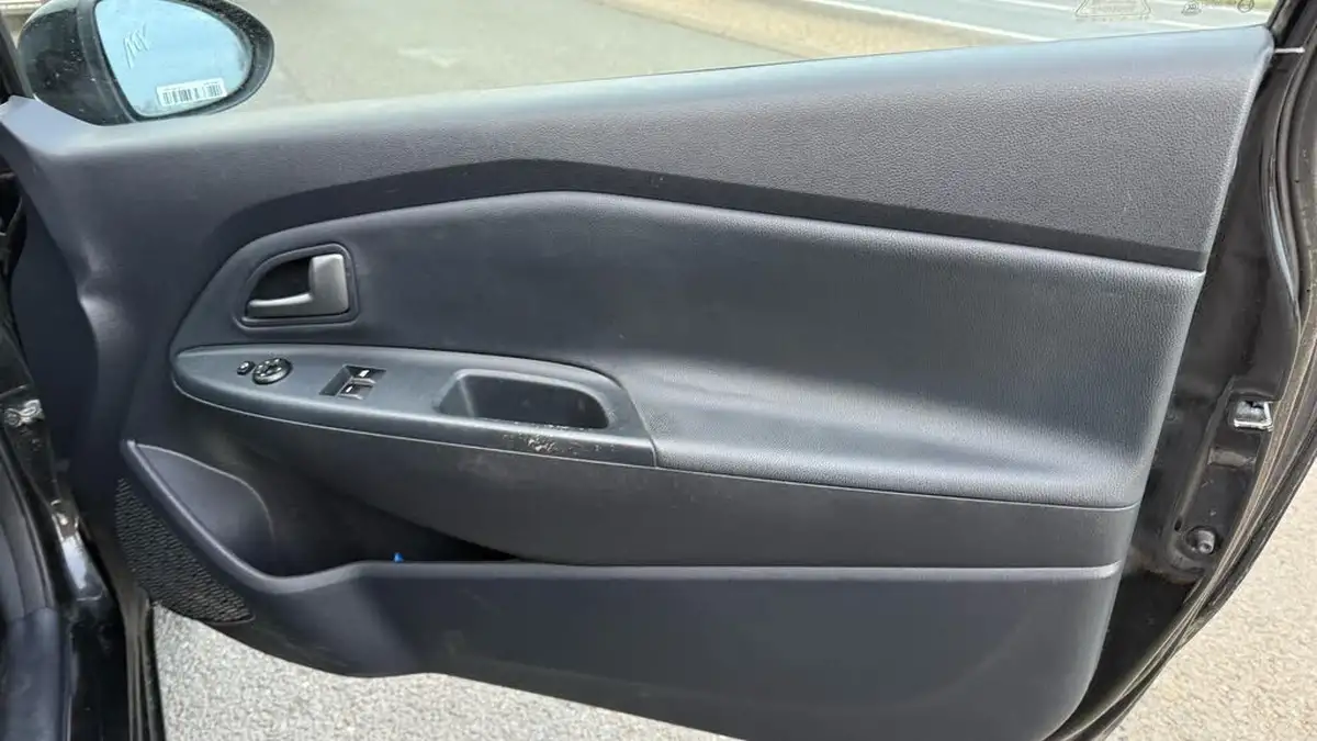 2014-kia-rio-125-2-3d-big-27