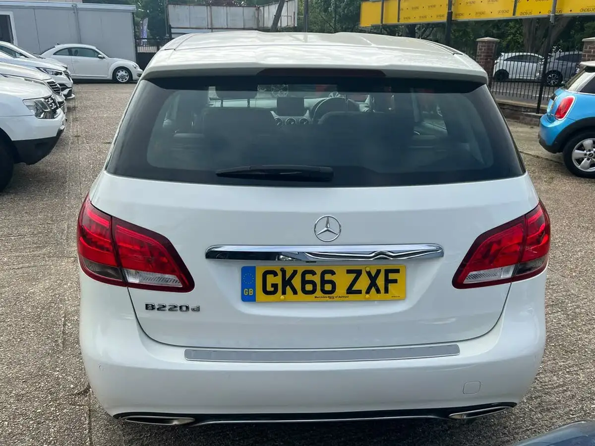 2016-mercedes-benz-b-class-21d-b220-sport-big-5