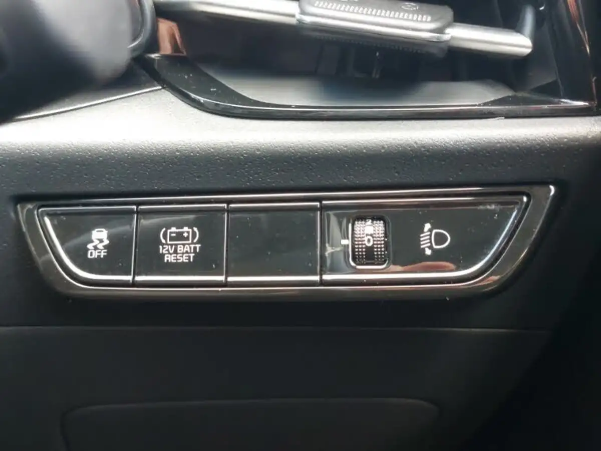 2024-kia-niro-16-gdi-139bhp-hev-132kwh-big-17