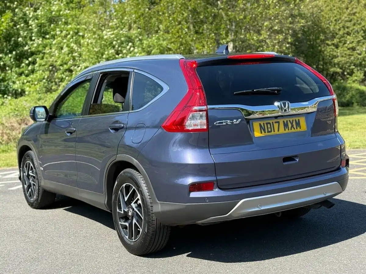 2017-honda-cr-v-16i-dtec-se-plus-navi-120ps-2wdss-big-2