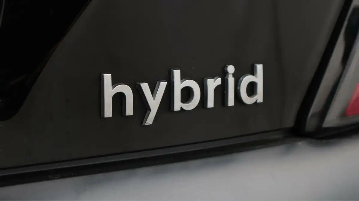 2022-hyundai-kona-16-gdi-premium-big-23