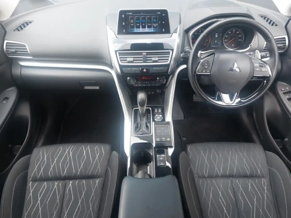 2019-mitsubishi-eclipse-cross-15-3-4wd-auto-big-2