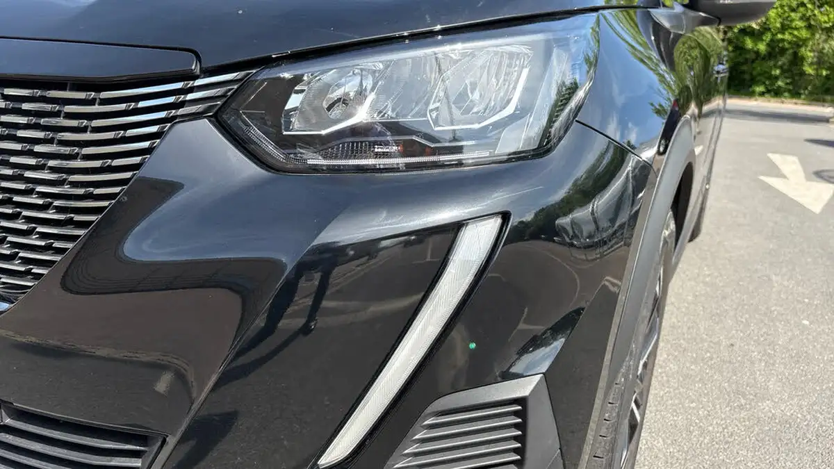 2021-peugeot-2008-suv-12-puretech-allure-premium-130bhp-eat8-big-46