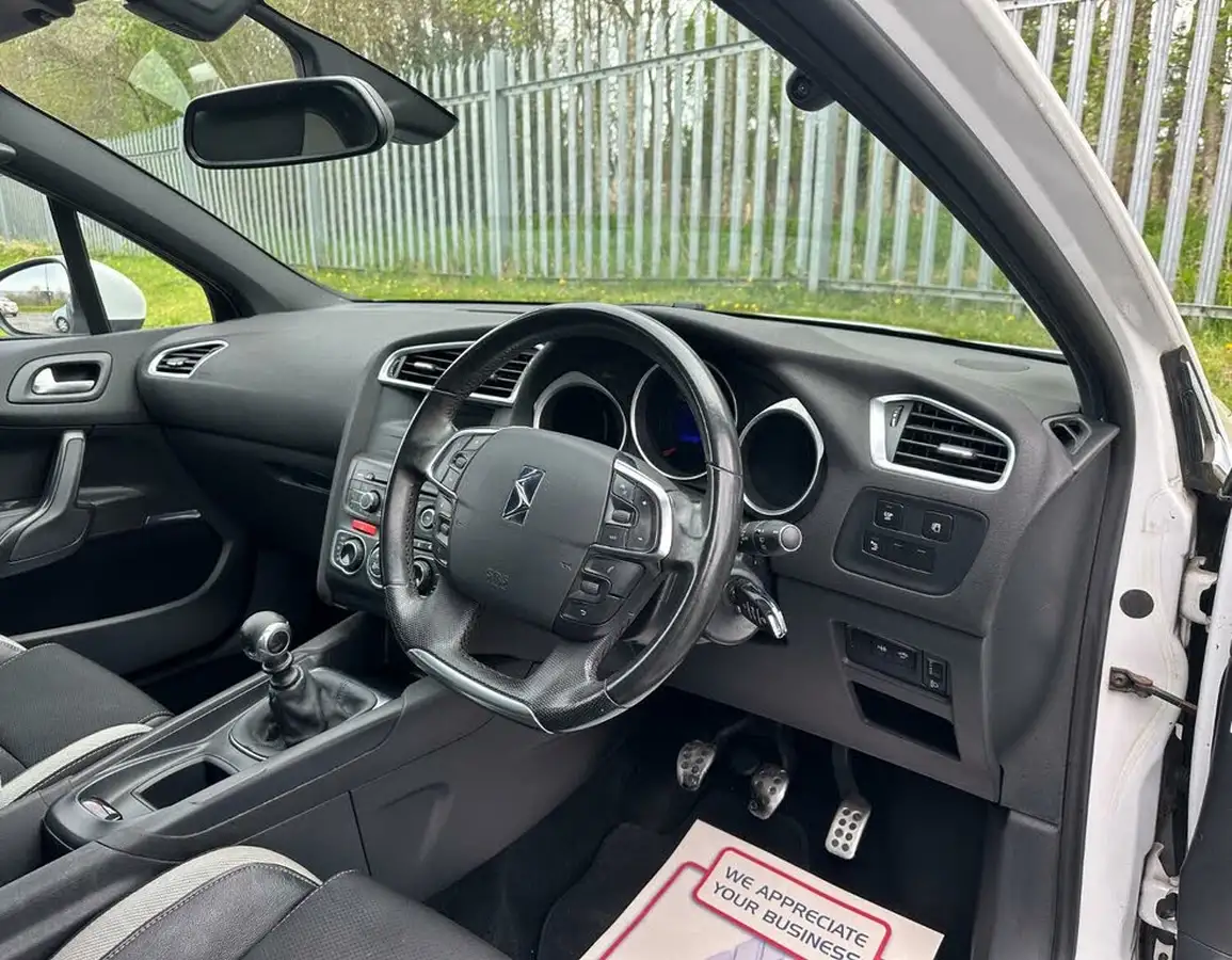 2012-citroen-ds4-16td-dstyle-16hdi-110ps-big-8