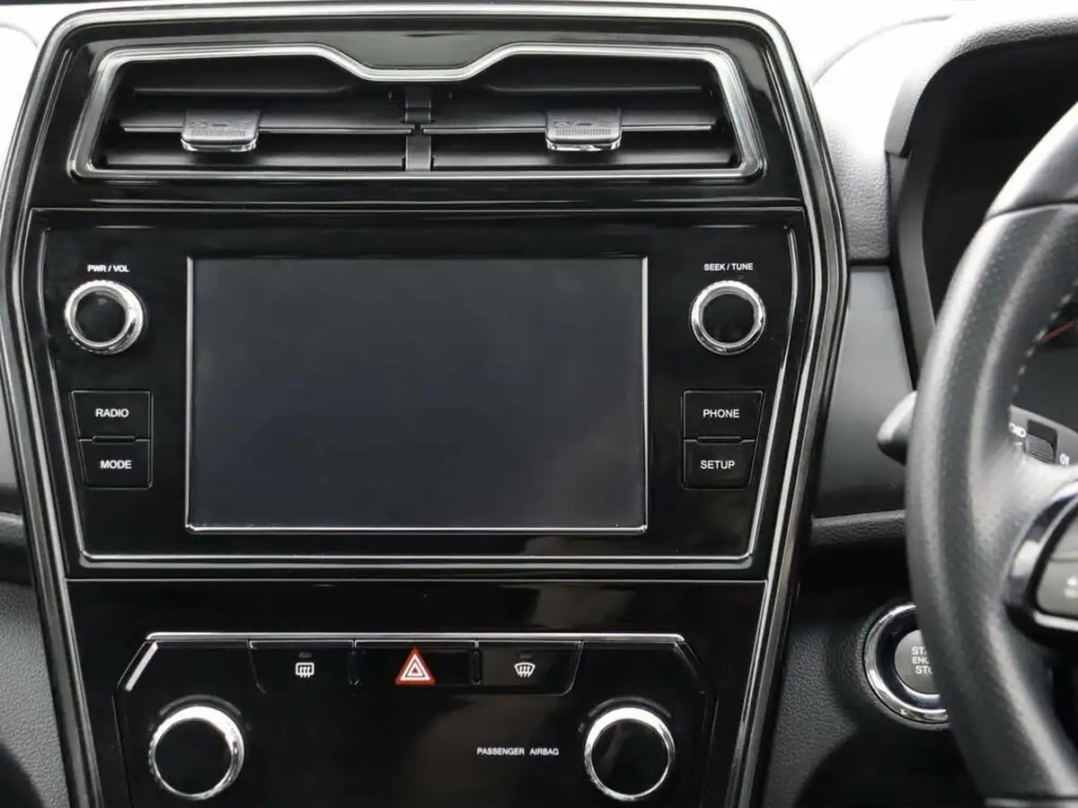 2022-kgm-ssangyong-tivoli-15-ultimate-auto-big-6