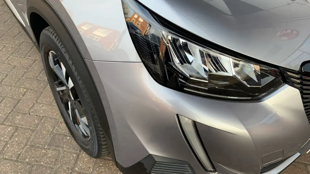 2021-peugeot-2008-suv-12-puretech-allure-130bhp-eat8-big-46