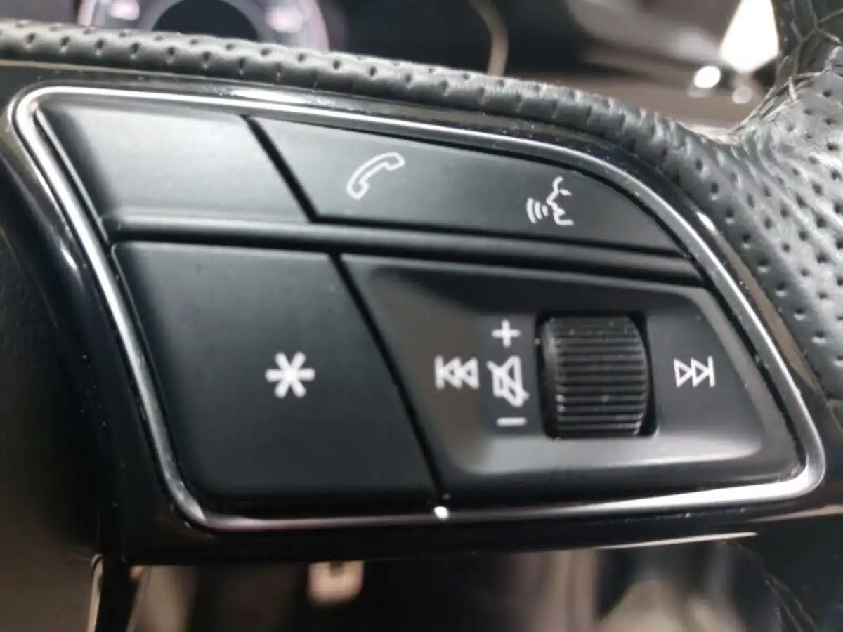 2022-audi-a5-20-35-tfsi-s-line-cabriolet-2d-big-17