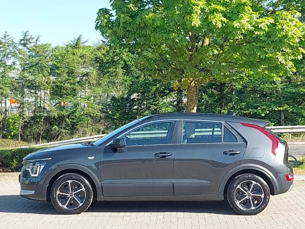 2022-kia-niro-16-gdi-139bhp-hev-132kwh-big-3