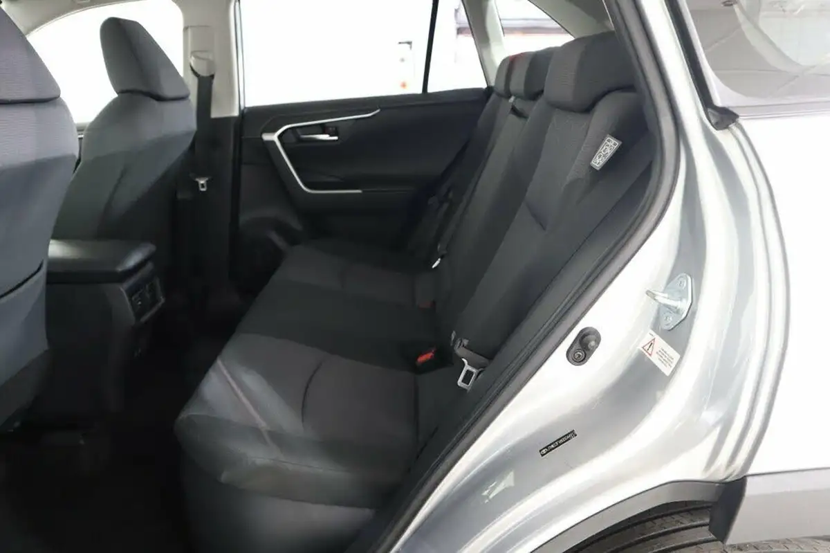 2020-toyota-rav4-25-vvt-i-design-215bhp-big-12
