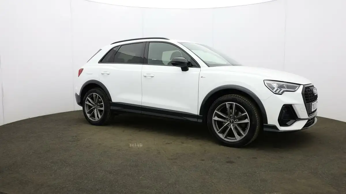 2022-audi-q3-15-35-tfsi-black-edition-codcomfort-sound-pack-station-wagon-big-42