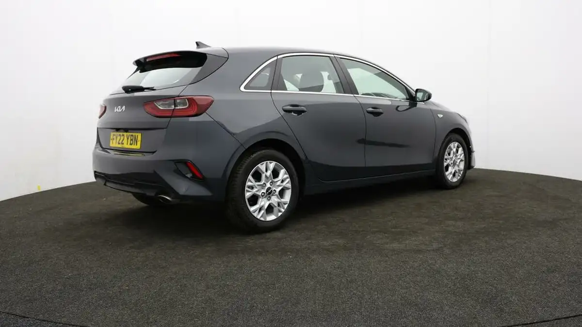 2021-kia-ceed-10-t-gdi-2-hatchback-big-6