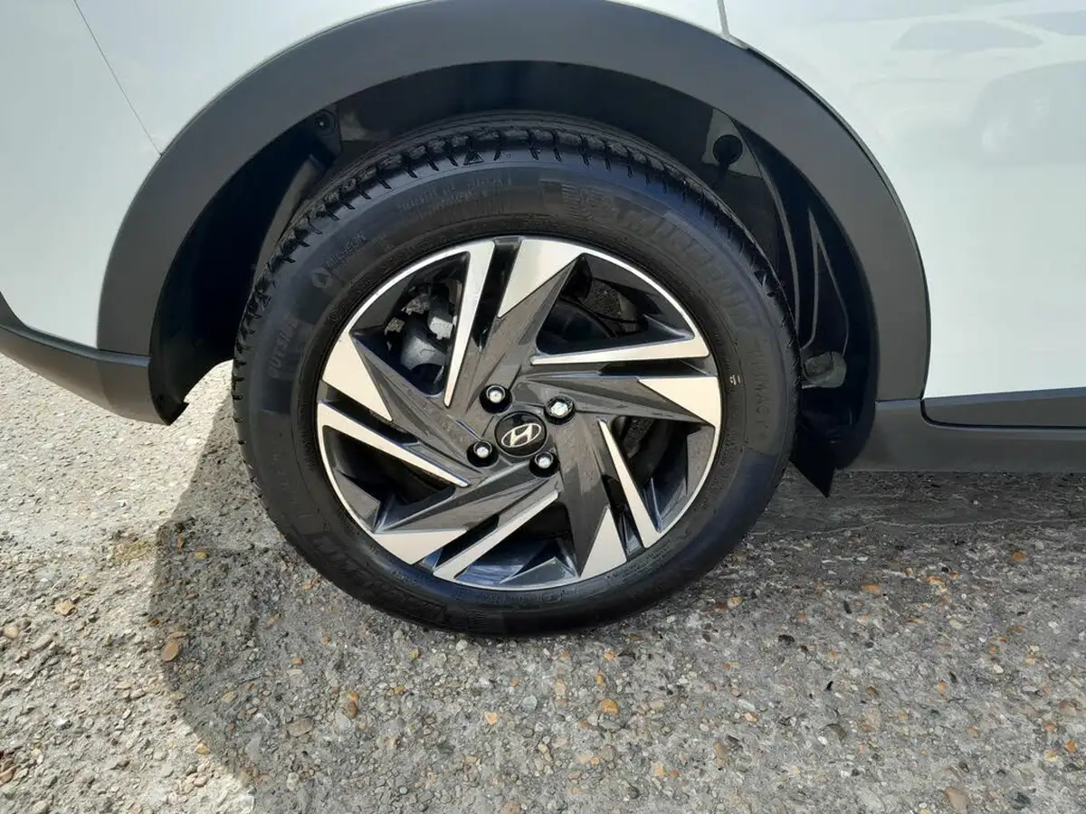 2022-hyundai-bayon-10-t-gdi-se-connect-dct-big-38