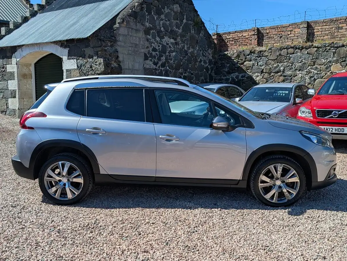 2017-peugeot-2008-suv-16bluehdi-allure-100bhp-big-18