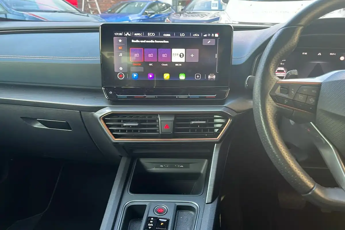 2022-cupra-formentor-14-e-hybrid-v2-big-23