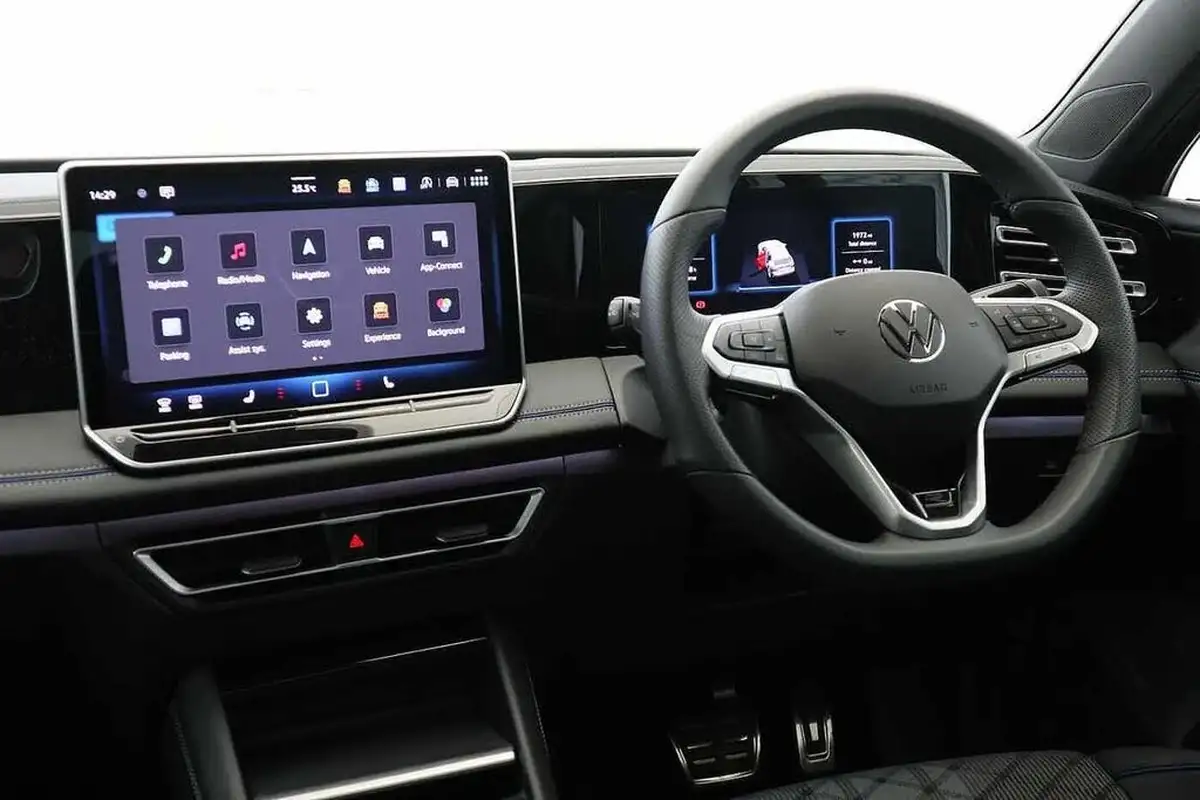 2024-volkswagen-tiguan-15-etsi-r-line-big-1