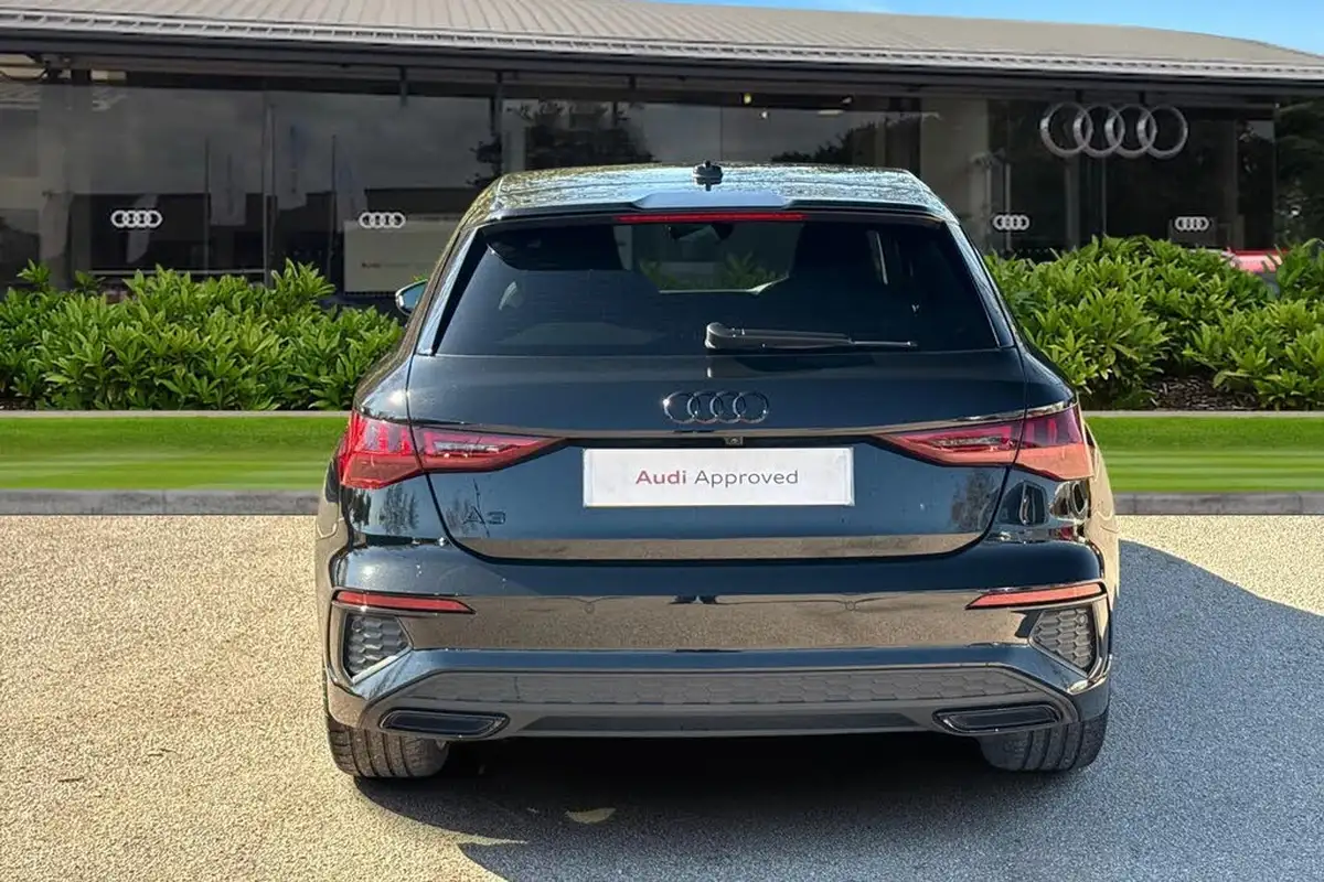 2024-audi-a3-15-35-tfsi-s-line-sportback-5d-tronic-big-3