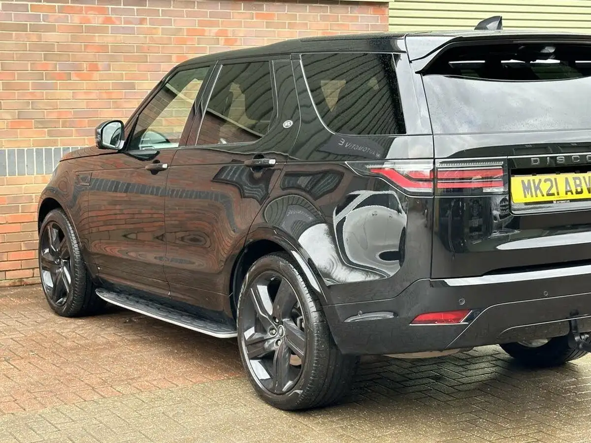 2021-land-rover-discovery-30-d300-r-dynamic-hse-big-57