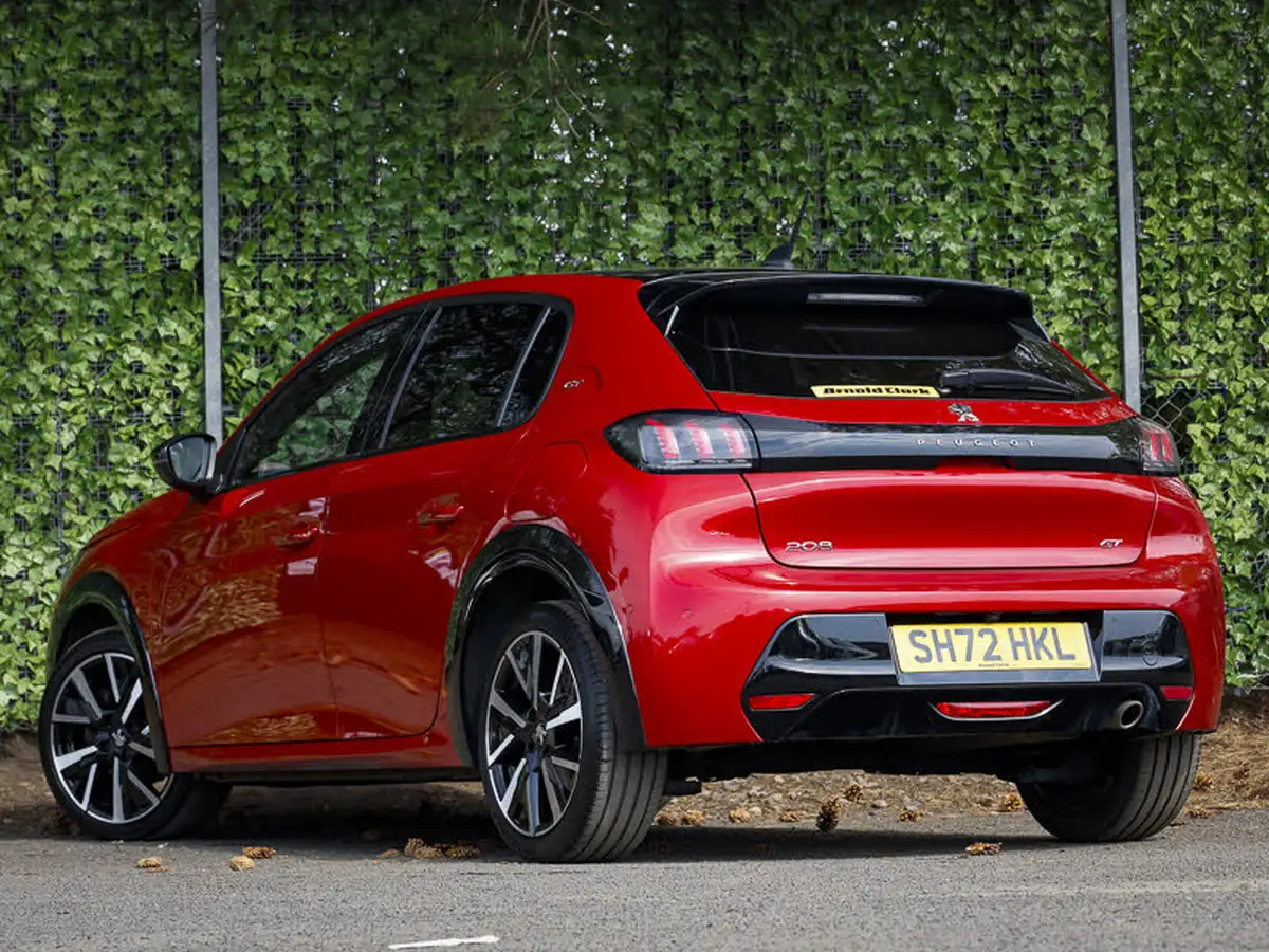 2022-peugeot-208-12-puretech-gt-premium-100bhp-big-1