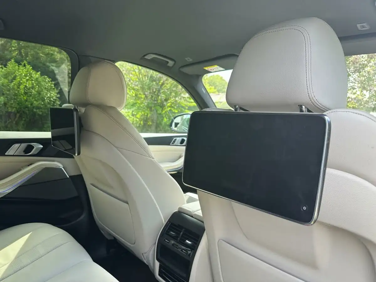 2019-bmw-x5-big-9