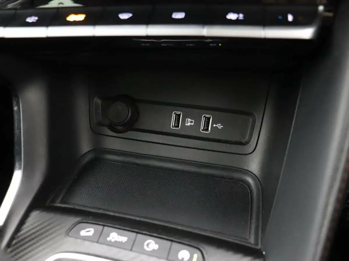 2023-mg-zs-suv-15-vti-tech-exclusive-big-19