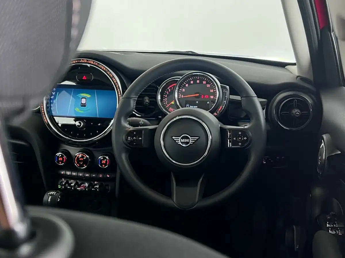 2022-mini-cooper-15-cooper-classic-hatchback-5d-big-16