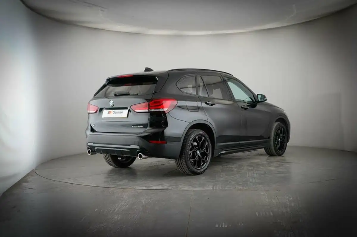 2022-bmw-x1-20-xdrive20i-xline-big-17