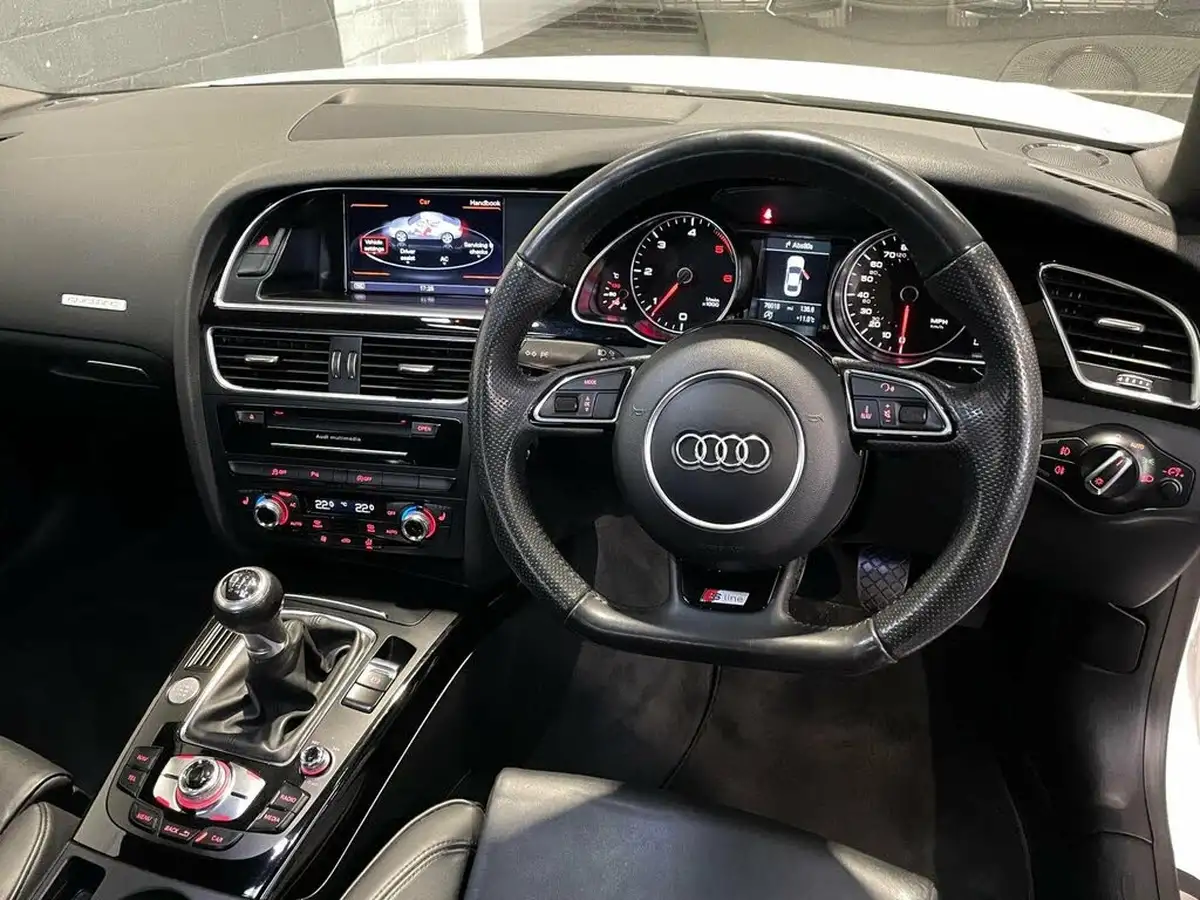 2013-audi-a5-20td-quattro-black-edition-coupe-2d-big-43