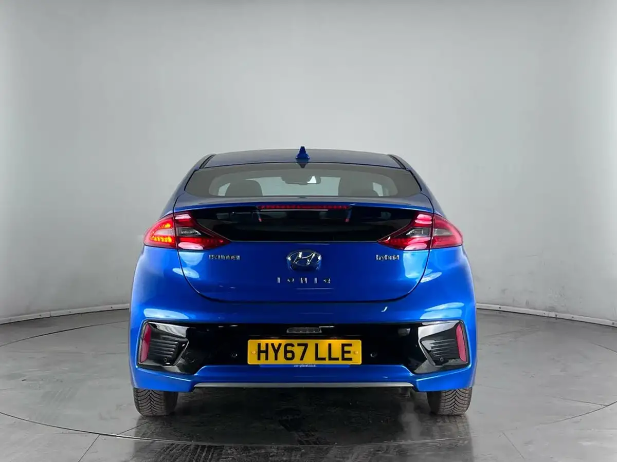 2017-hyundai-ioniq-16-gdi-premium-se-hybrid-big-8