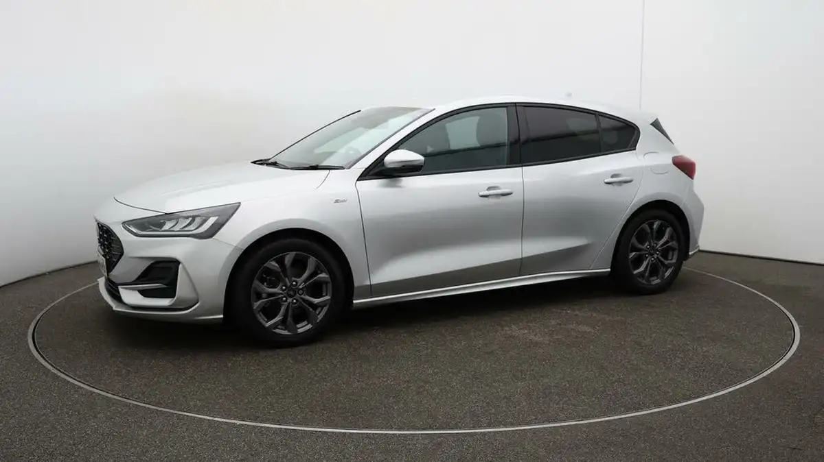 2022-ford-focus-10t-st-line-125ps-hatchback-big-65
