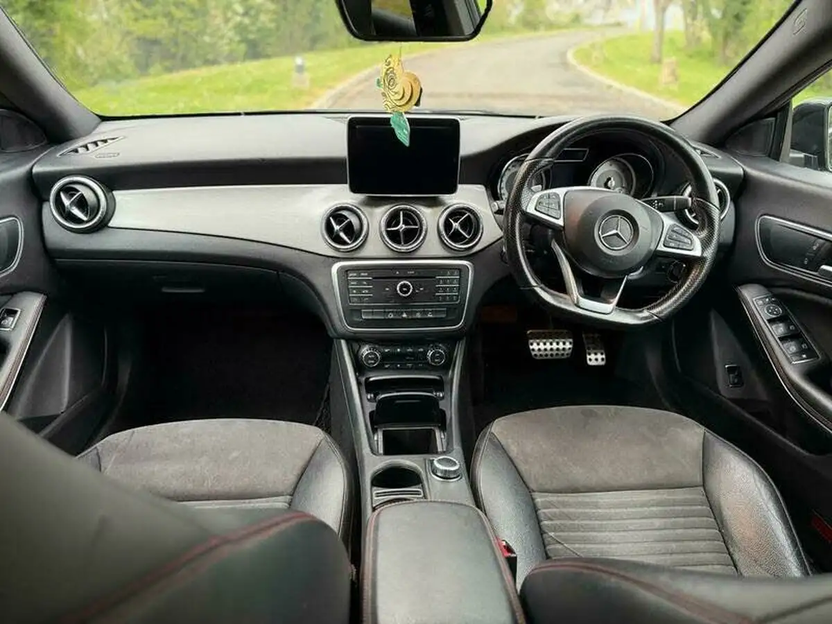 2016-mercedes-benz-cla-21d-cla220-amg-sport-ss-shooting-brake-5d-big-41