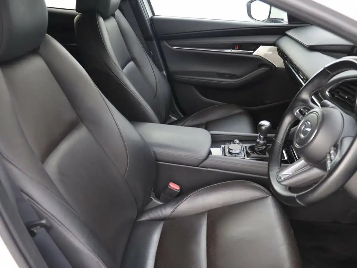 2022-mazda-mazda3-20-gt-sport-tech-122ps-hatchback-5d-big-11
